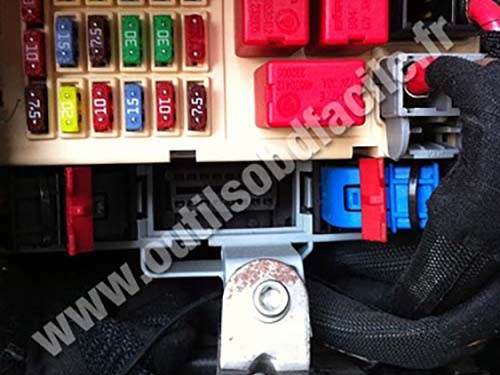 Alfa Romeo Brera OBD Connector