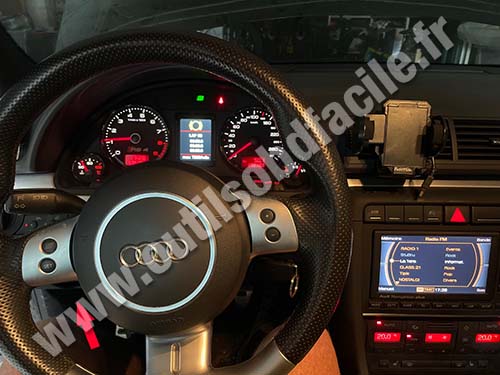 Audi RS4 (B7) - Instrument panel