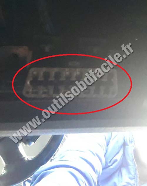 Chevrolet Nubira OBD2 socket