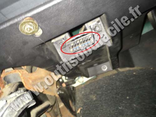 Chevrolet S10 - OBD2 Connector