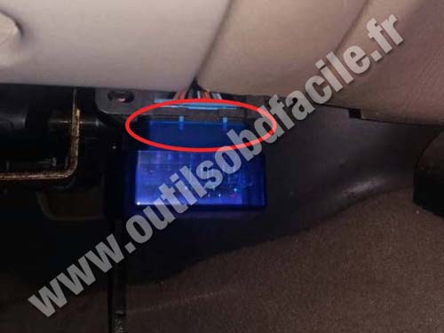 Ford Excursion - OBD2 Plug