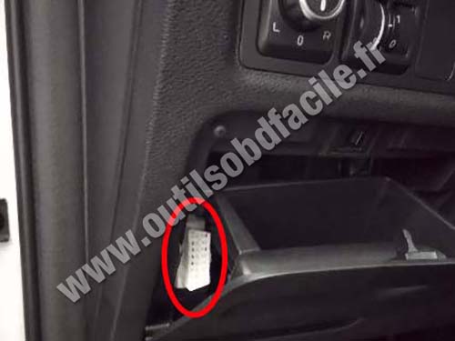 Geely Atlas - OBD socket