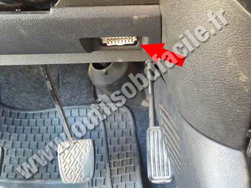 Geely LC1 - Pedals