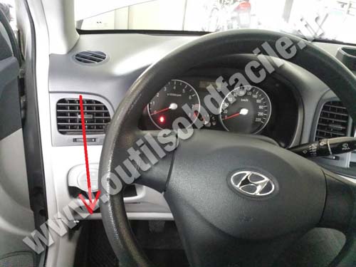 Hyundai Accent dashboard