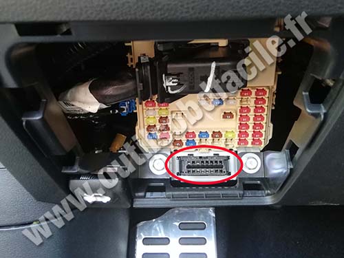 Hyundai Bayon - OBD II port