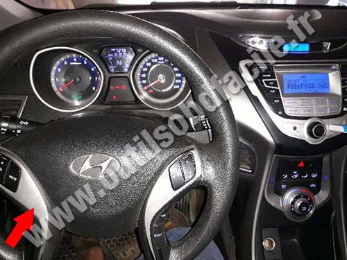 Hyundai Elantra - Dashboard