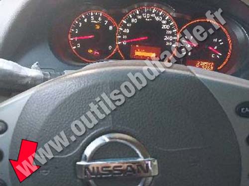 Nissans Altima - Steering wheel