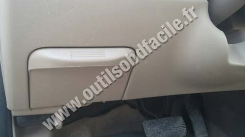 Nissan Sentra - Door side