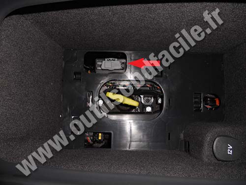 Renault Vel Satis OBD plug