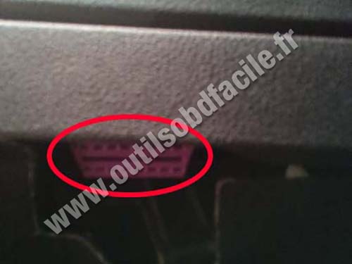 Skoda Kamiq - OBD port