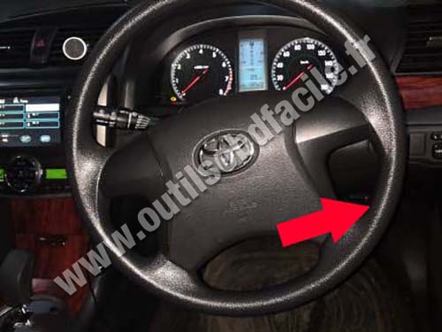 Toyota Allion - Steering wheel