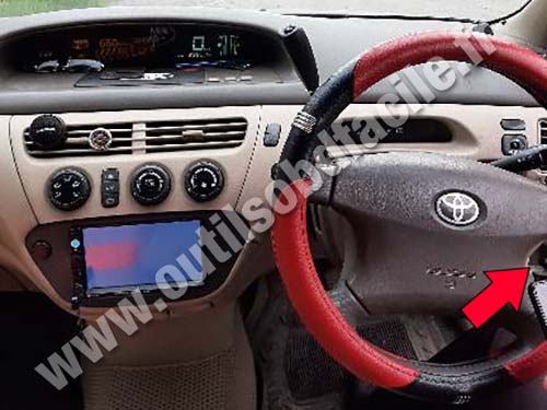 Toyota Camry XV20 - Steering wheel