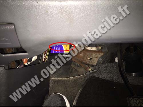 Toyota Echo - OBD II socket