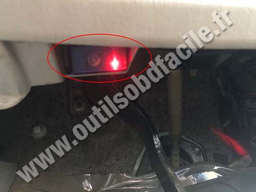 Toyota Innova - OBD port