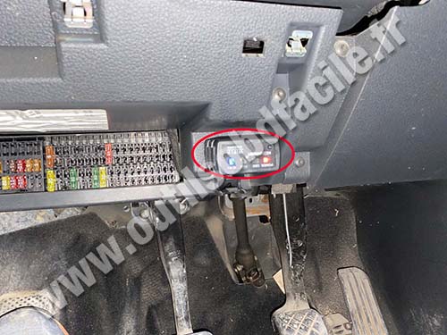 Volkswagen Caddy - OBD port